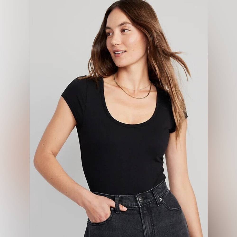 Old Navy Short Sleeve Scoop-Neck Bodysuit - size XS